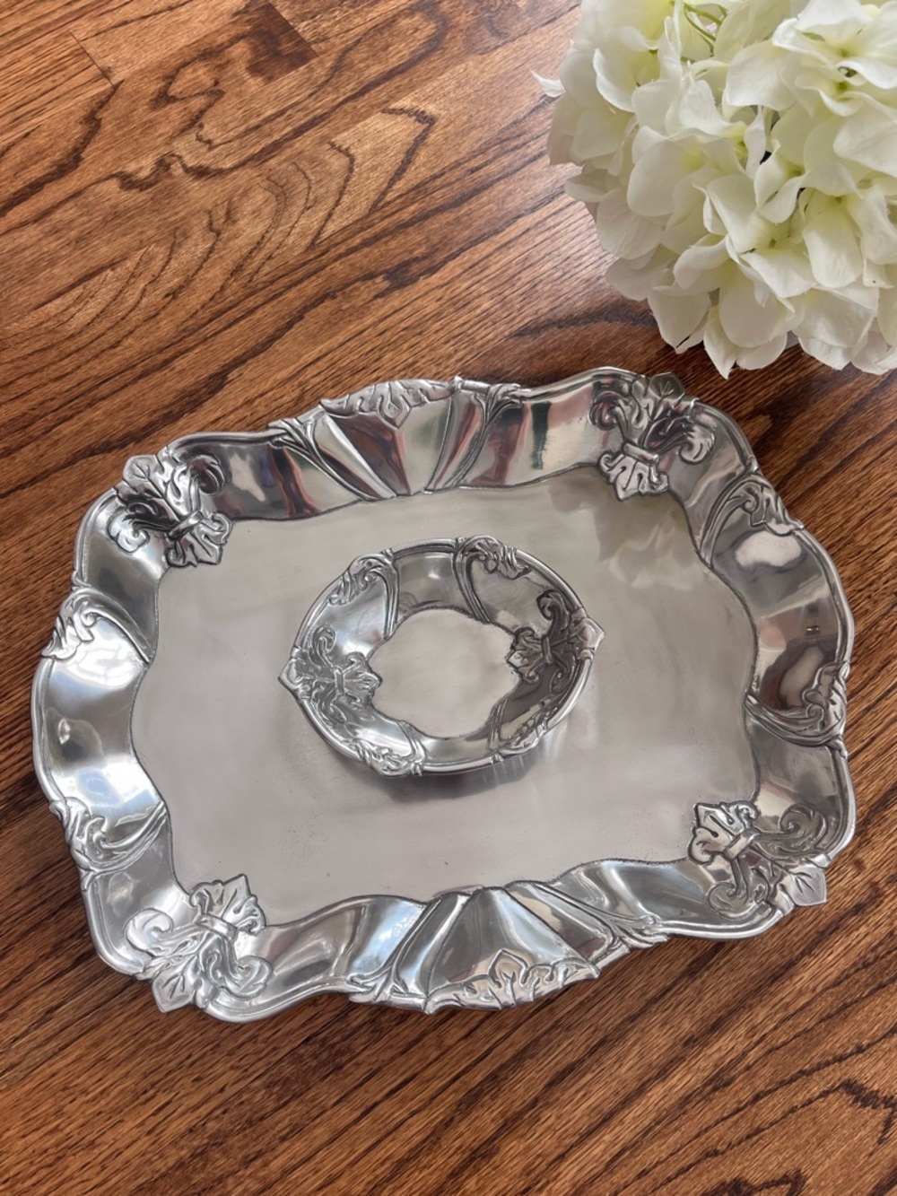 Arthur Court Fleur de Lis Chip & Dip 2007